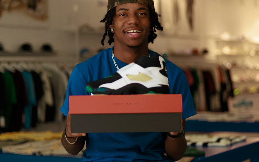 Air Diamond Turf 93 “Emerald” Drops 8/29