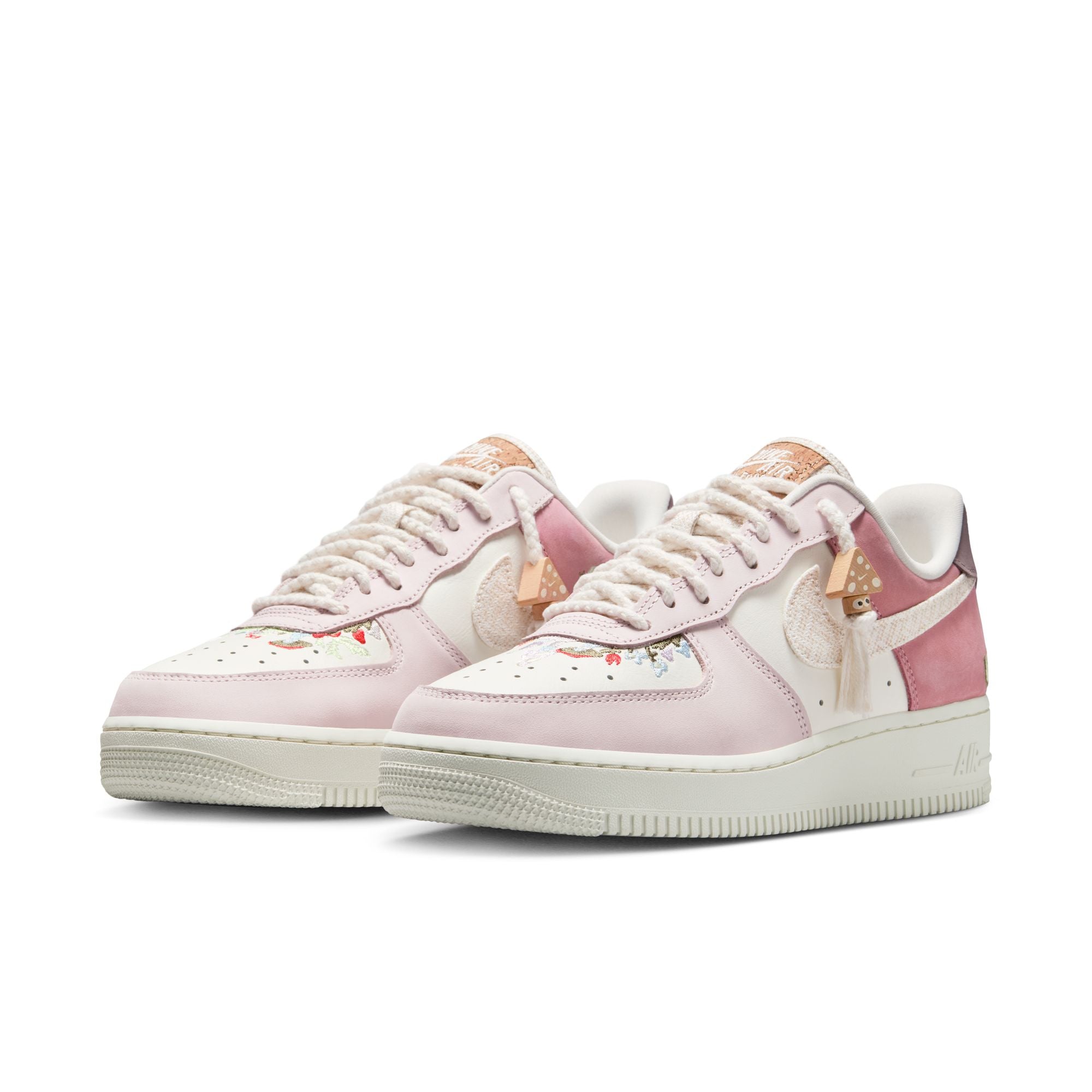 WMNS Air Force 1 '07 LX
