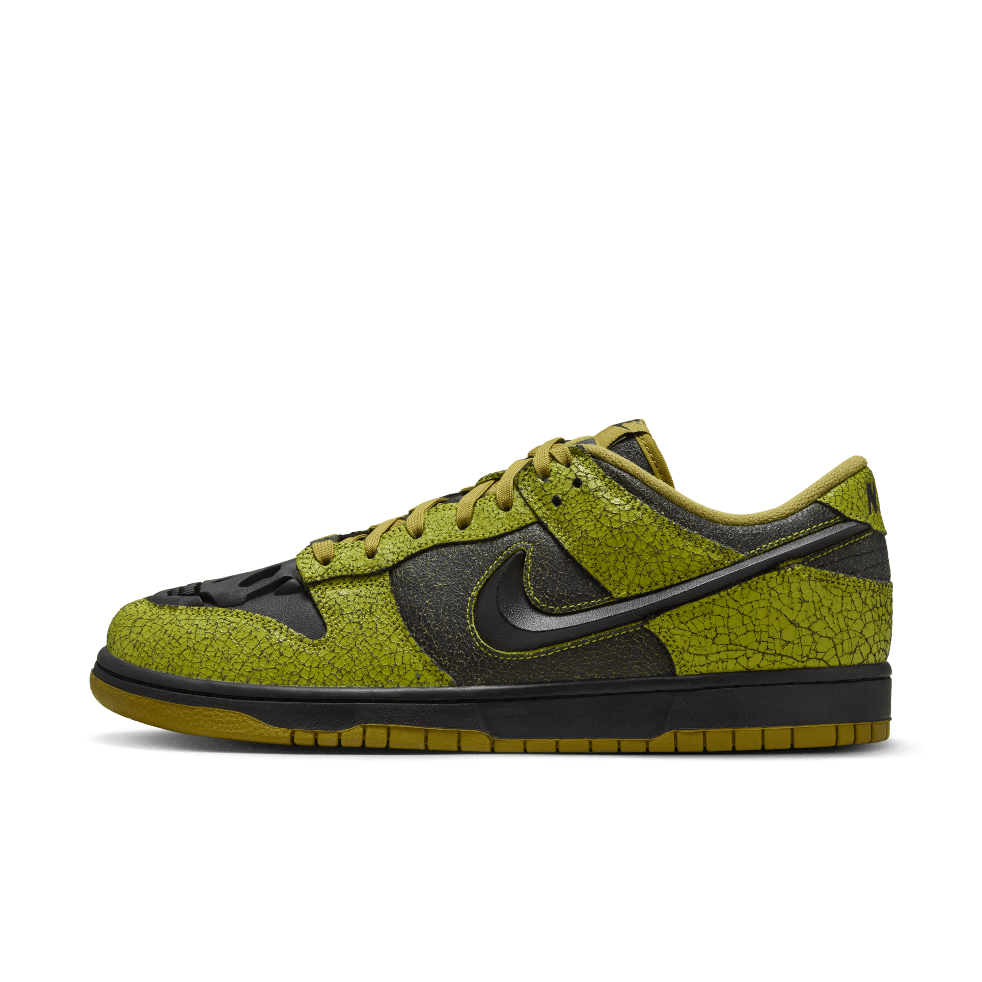 Nike Dunk Low Retro QS